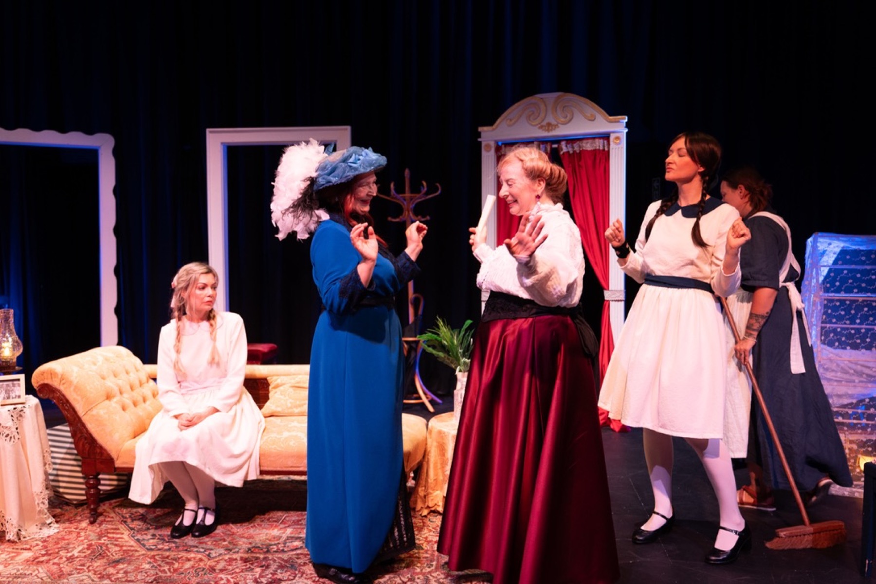 The Dulska ensemble in a climactic scene